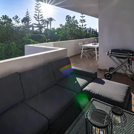 Rg312 - Great 2 Bed Apt, Close To Puerto Banus * 마르베야