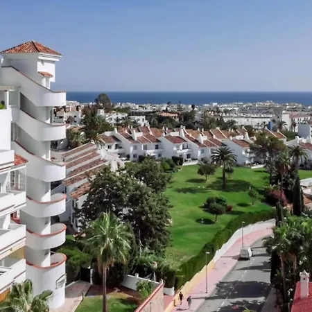 Rg312 - Great 2 Bed Apt, Close To Puerto Banus 마르베야
