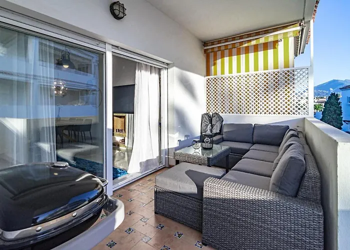 Rg312 - Great 2 Bed Close To Puerto Banus 마르베야