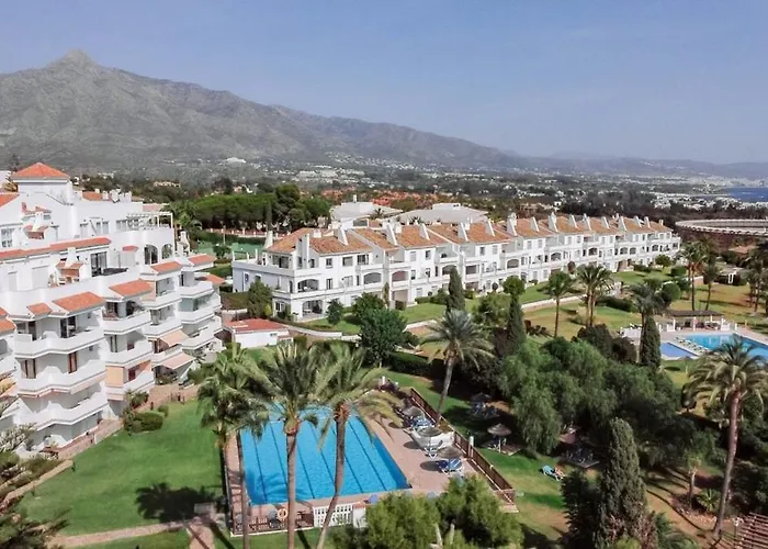 Rg312 - Great 2 Bed Close To Puerto Banus 마르베야