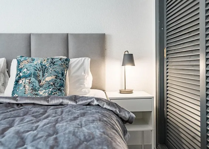 Rg312 - Great 2 Bed Close To Puerto Banus 마르베야