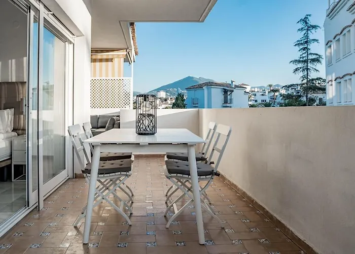 아파트 Rg312 - Great 2 Bed Close To Puerto Banus *